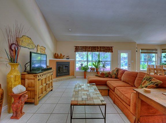2nd image of 120 Fannin Dr