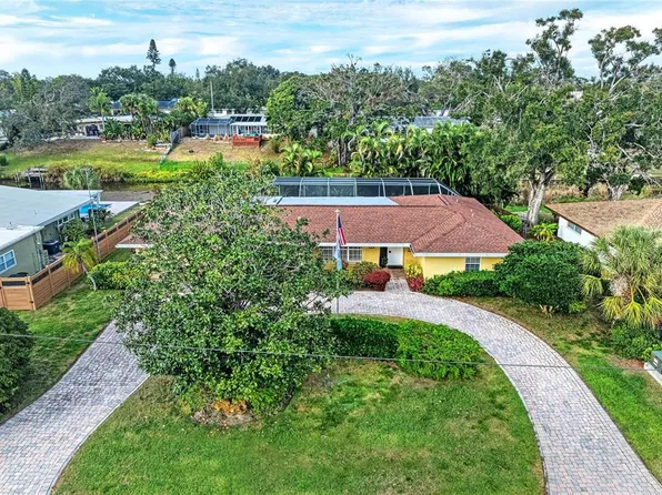 3310 Mineola Dr, Sarasota, FL 34239