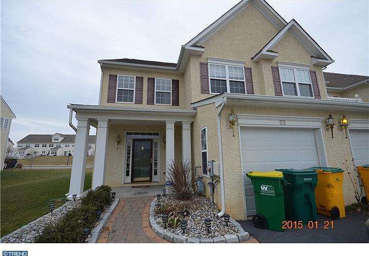 1st image of 172 Gillespie Ave