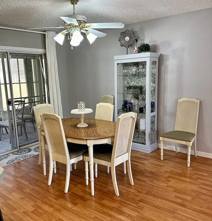 3 bed, 1395 sqft, $2,700 — Photo 4