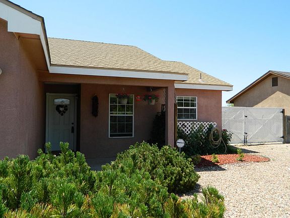 3rd image of 12 Timothy Dr