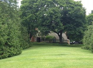 4905 Charing Cross Rd, Bloomfield Hills, MI 48304