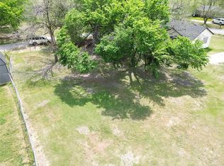 303 E Wolf St, Granger, TX 76530