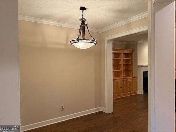 5th image of 3804 Orchard Way