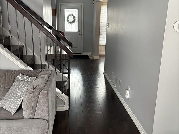 5th image of 30 Thatcher Ct