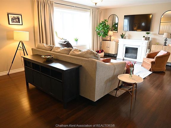 3rd image of 13119 Golf Course Line