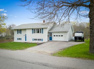18 Booker Street, Thomaston, ME 04861