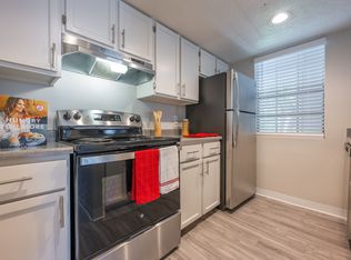 12801 Indian School Rd NE #211, Albuquerque, NM 87112