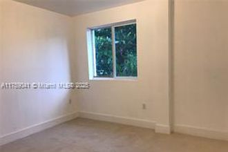 3rd image of 1450 NE 147th St