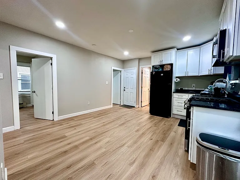 222 State St #1 — Photo 3