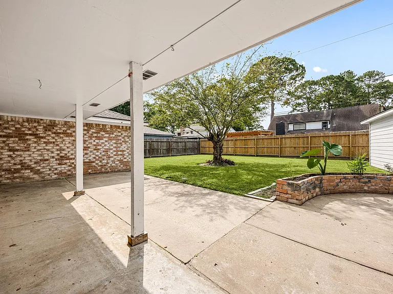 5923 Pebble Springs Dr — Photo 43
