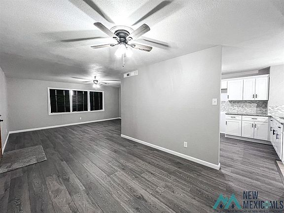 4th image of 805 N Plains Park Dr