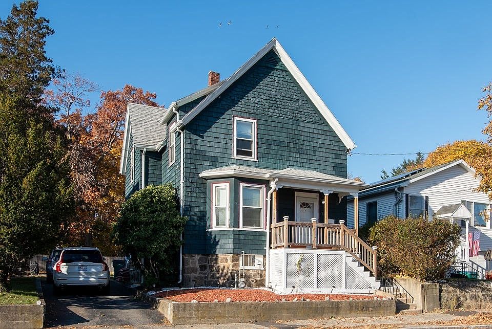 1st image of 303 Parkland Ave