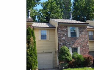 16 Blackhawk Ct, Medford, NJ 08055