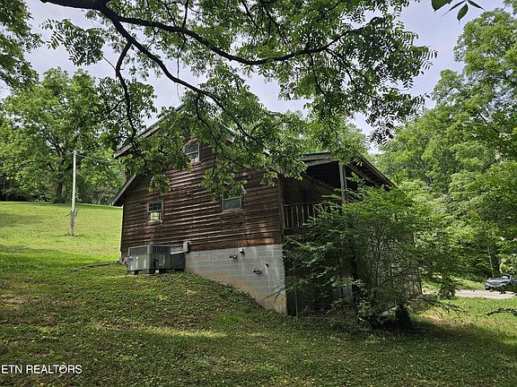 2nd image of 264 Old Long Hollow Rd
