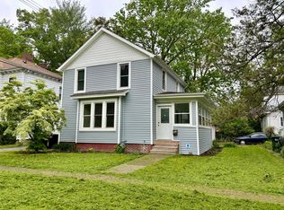 403 S McCullough St, Urbana, IL