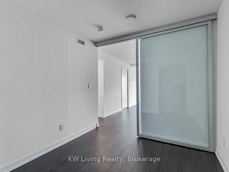 181 Huron St #807 — Photo 7