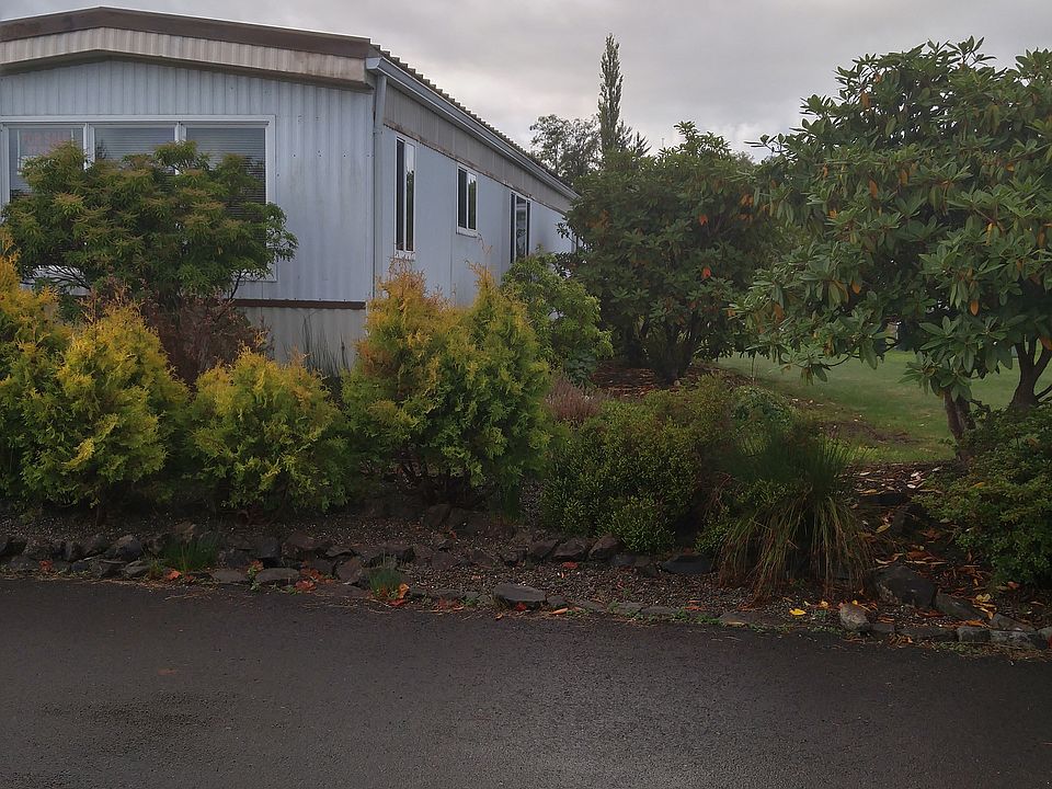 1st image of 400 Carefree Cir