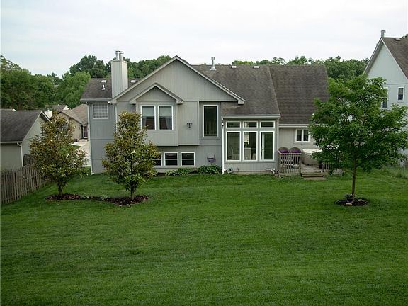 3rd image of 18100 E 26th Terrace Ct S