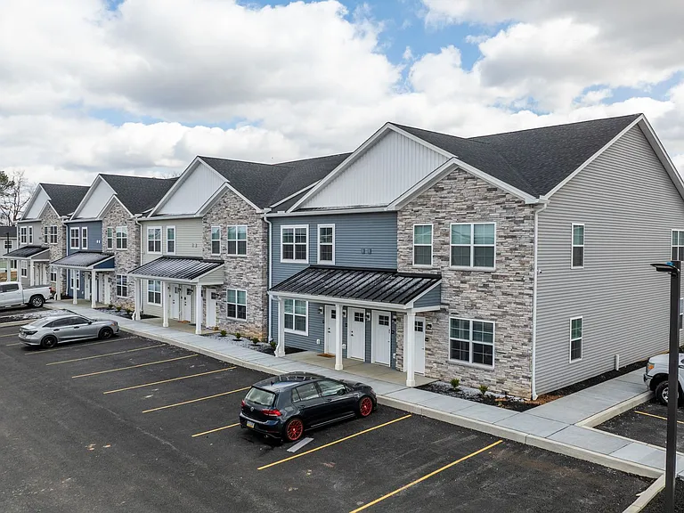 Salem Run Apartments Phase 2 — Photo 117