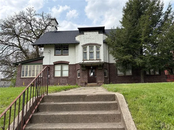 1421 Market Ave N, Canton, OH 44714