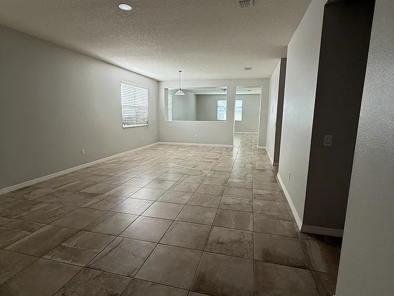 1507 Angler Ave — Photo 4