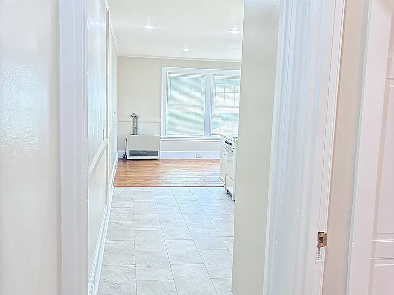 690 Congress St — Photo 2