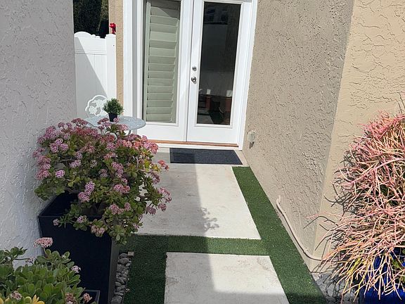 4th image of 28391 Sheridan Dr #1