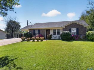 512 Brad Ave, Albertville, AL 35950