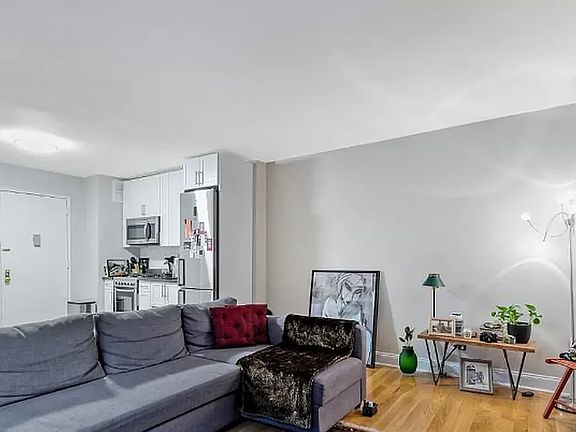 3rd image of 441 Convent Ave APT 4C