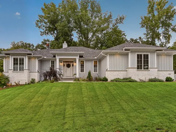 4184 Stone Point Dr NE, Rochester, MN 55906