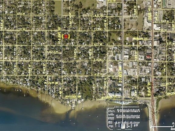 3rd image of 616 14th Ave W