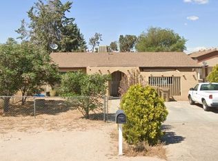 16132 Olive St, Hesperia, CA 92345