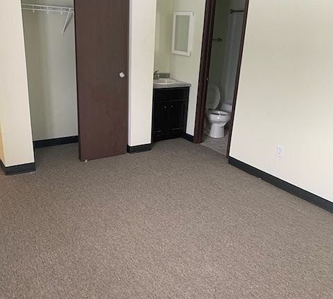 4th image of 3411 Cleveland Ave #5