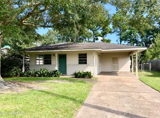 117 Roberts Cres, Ocean Springs, MS 39564
