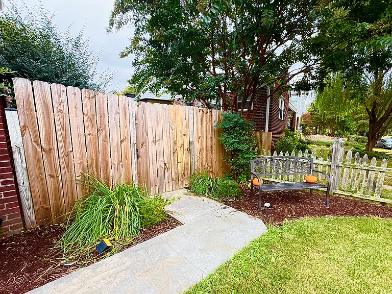 10211 McKenney Ave #B — Photo 23