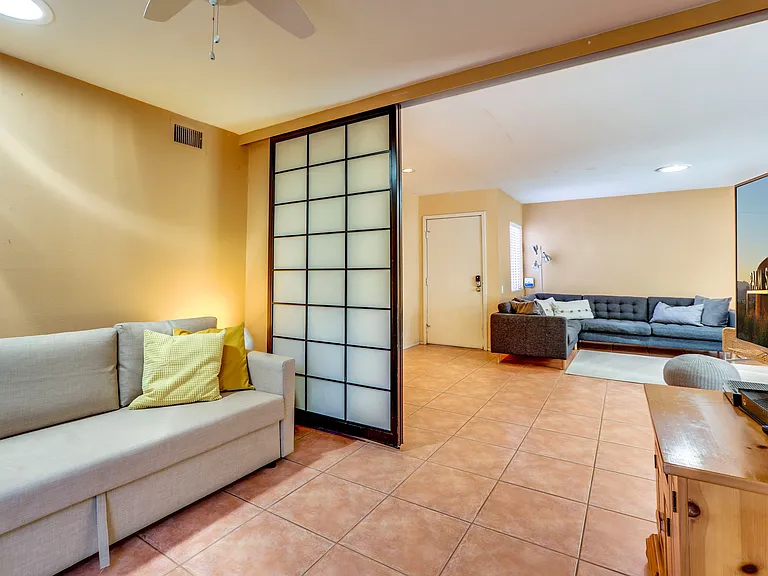 1434 S Camino Real — Photo 14