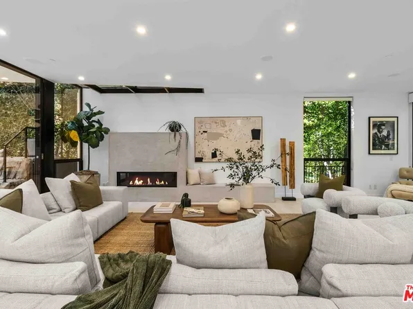 4000 Stansbury Ave, Sherman Oaks, CA 91423