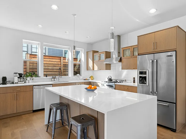 4311 N Borthwick Ave #1 — Photo 5