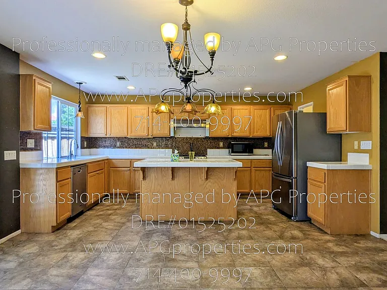 2439 N Cameo Ct — Photo 14