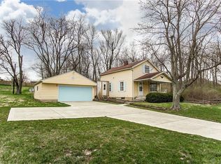 2832 New Germany Trebein Rd, Dayton, OH 45431