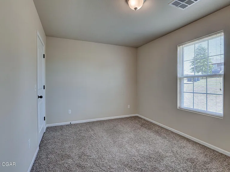 2521 Bird Ave — Photo 9