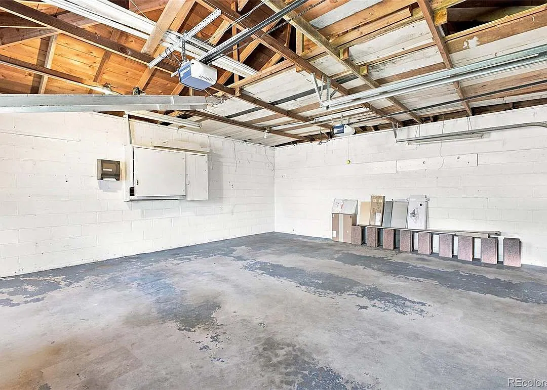 2 bed, 820 sqft, $1,800 — Photo 4