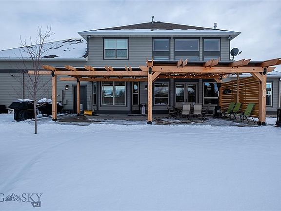 2nd image of 564 Coral Dr