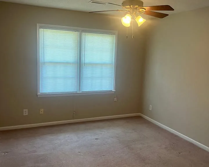 103 Whitley St — Photo 3