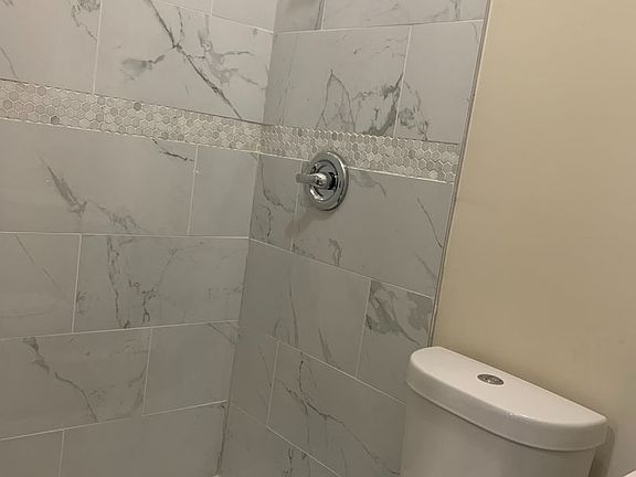 5th image of 4147 S Kedzie Ave #1R