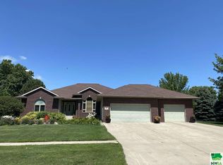 501 S Crawford Rd, Vermillion, SD 57069