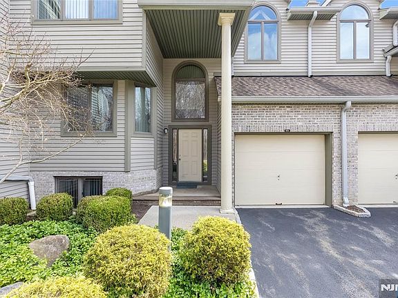 3rd image of 856 Hemlock Ct #T175