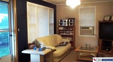3rd image of 107 N Park Ave
