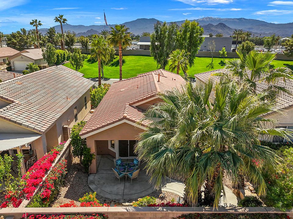 1st image of 78570 Rockwell Cir